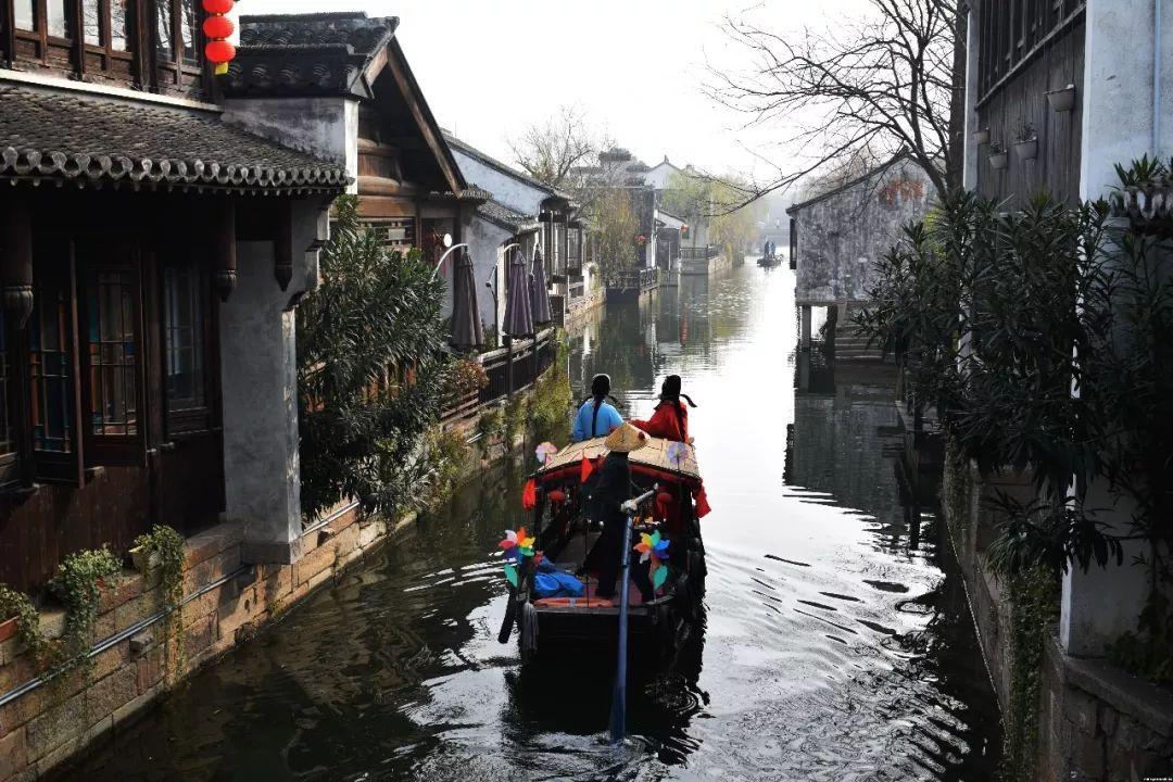 漫步太空